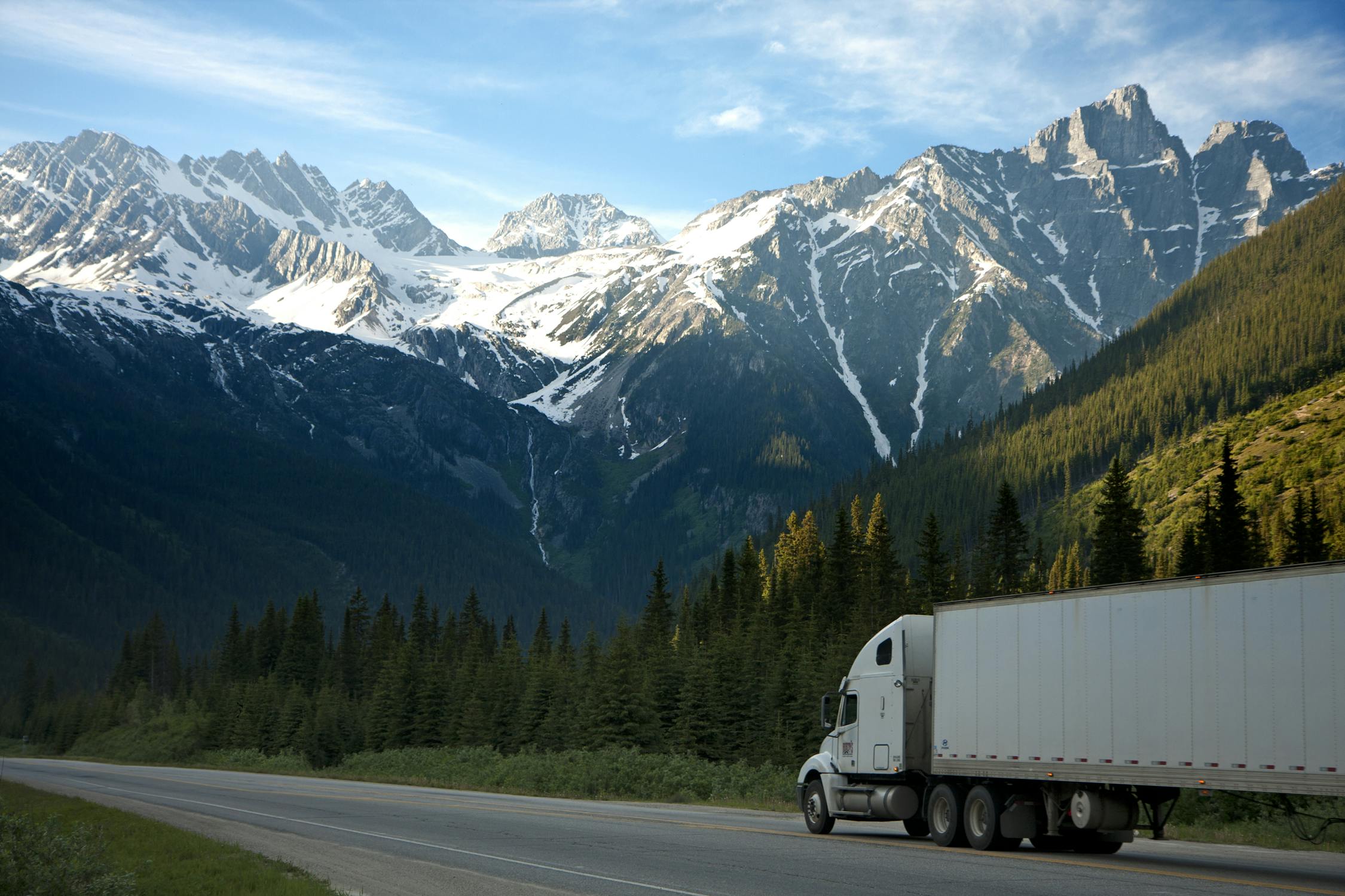 Trucks of 2025: Power, Performance, and Payload – What to Expect