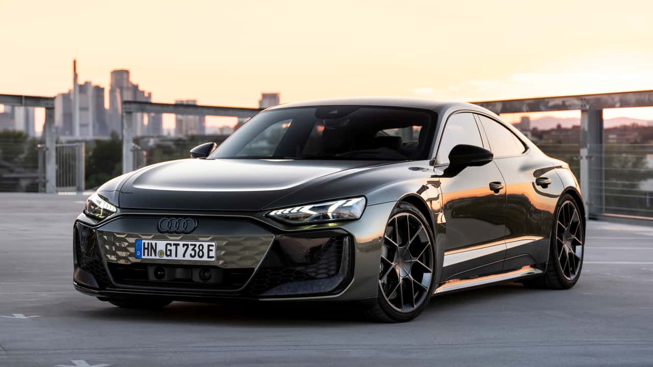Audi RS e-tron GT – High-Performance Electric Luxury Car